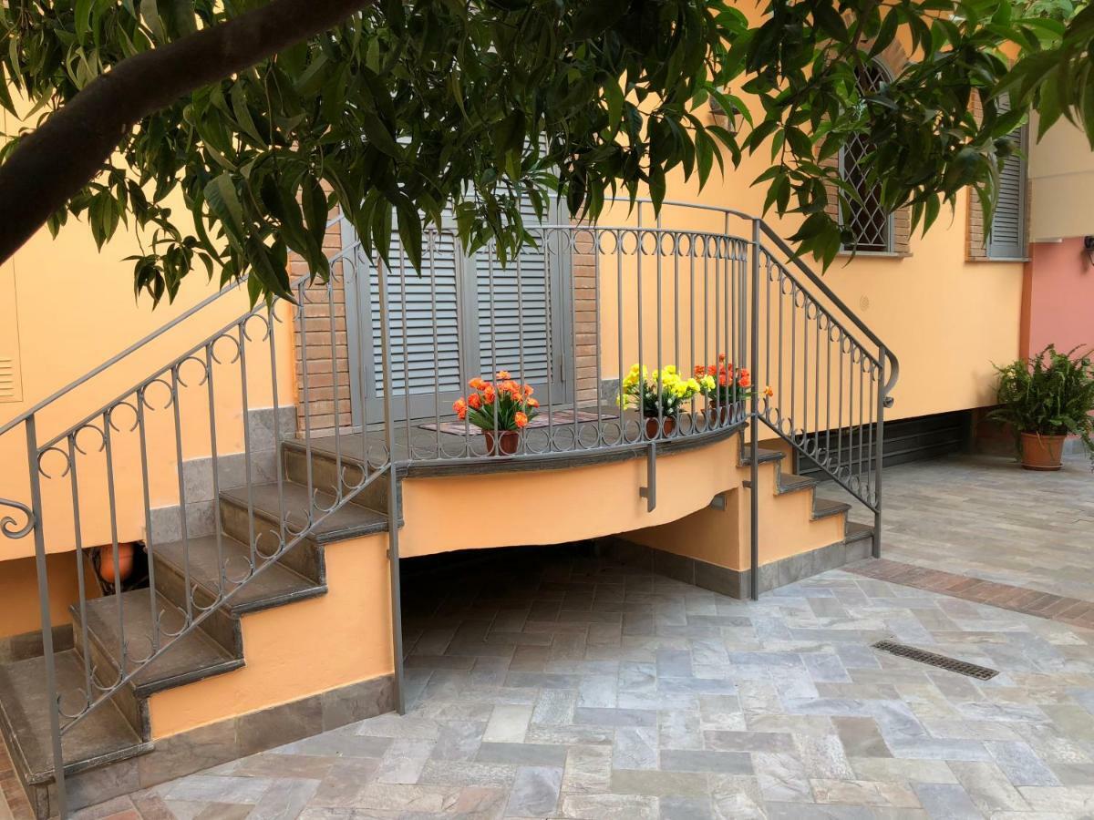 Villa Happy House Vesuvio San Giuseppe Vesuviano Esterno foto